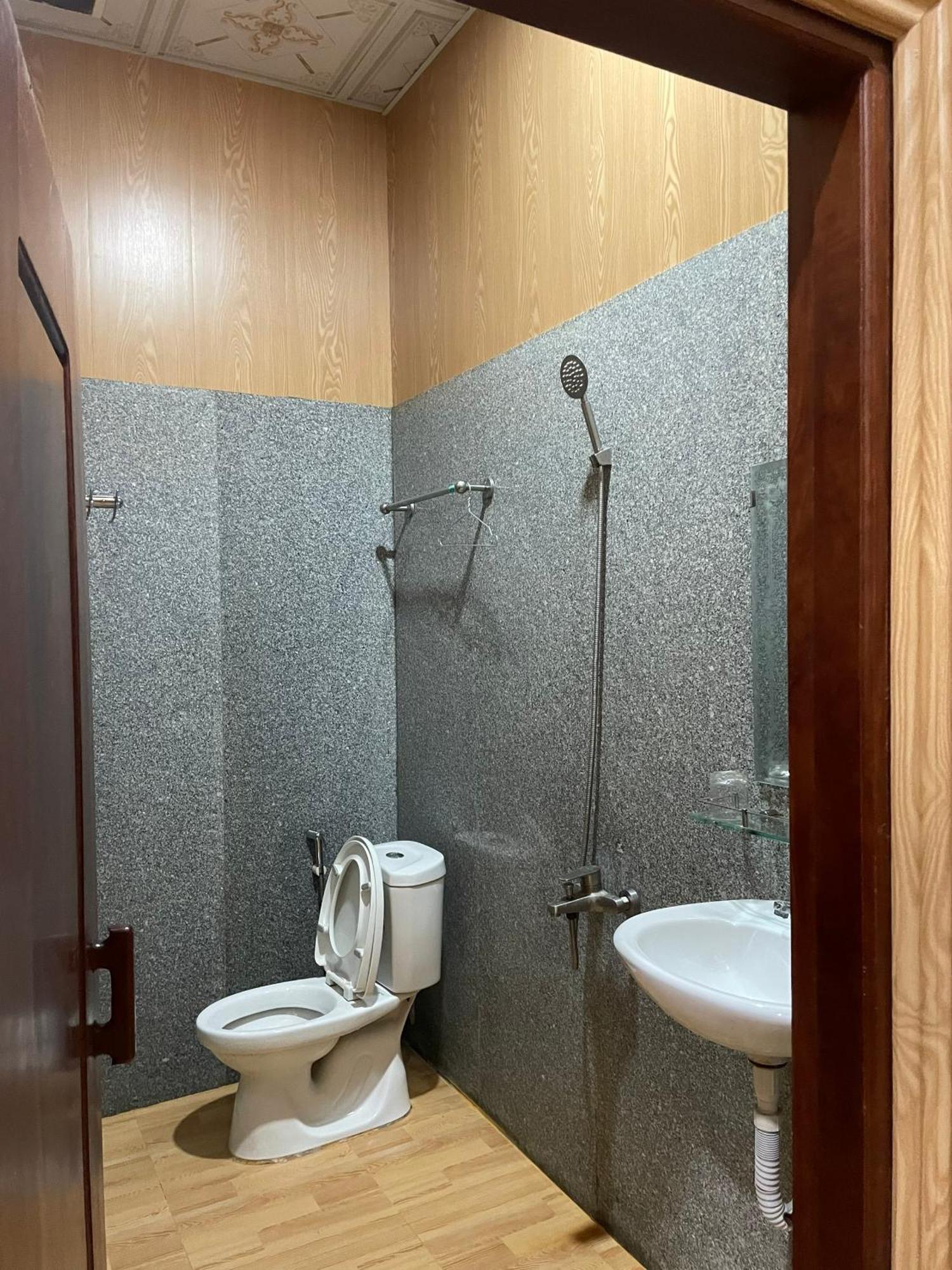 Khach San Huong Xua Hotel Ha Tien Exterior photo